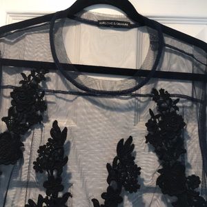 Harlow & Graham navy/black short sleeve mesh top, black embroidery&bottom ruffle